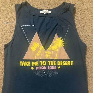 Sleeveless summer shirt